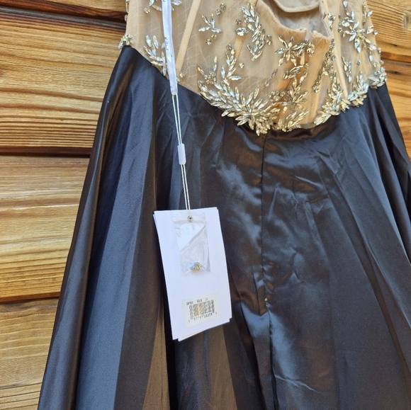 Mac Duggal Black Strapless Embellished Bustier Ball Gown - Picture 13 of 13